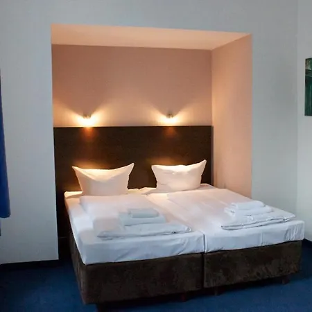 Arta Lenz Hotel 3*