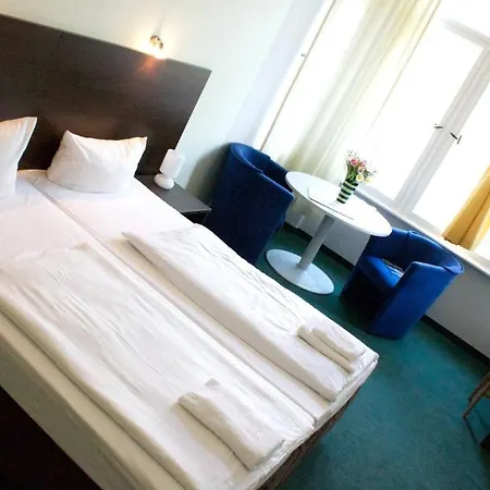 Hotel Arta Lenz 3*