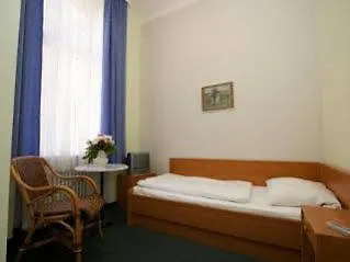 Hotel Arta Lenz 3*