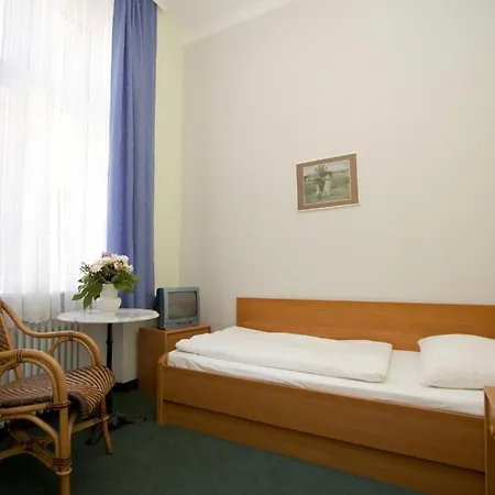 Szálloda Arta Lenz 3*